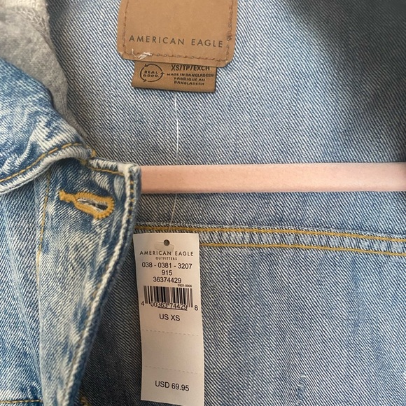 American Eagle Outfitters Light Blue Denim Jacket - Picture 3 of 5